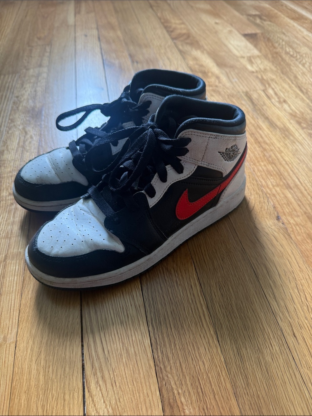 Nike Kids Mid-Top Sneakers in Black White and Red